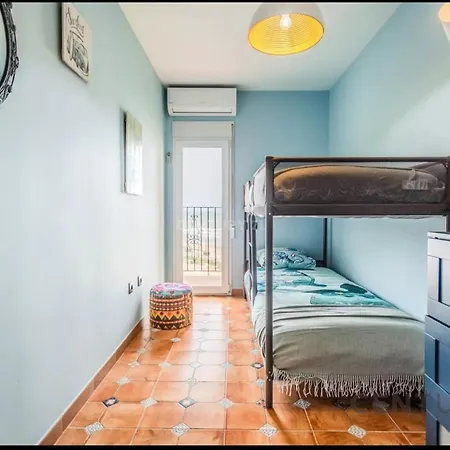 Διαμέρισμα Charming Coastal Retreat